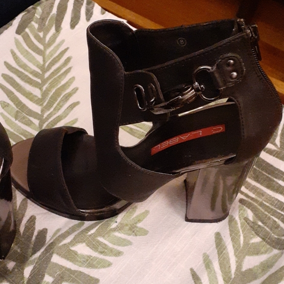 Size 9 black with pewter chunky heels shoes - Picture 3 of 9